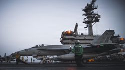 VFA-27 USS George Washington
